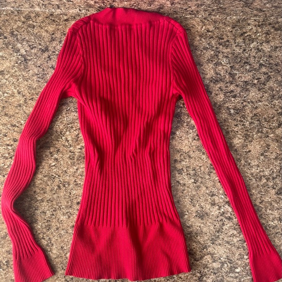 Red Ribbed Knit v neck Sweater - Picture 2 of 2